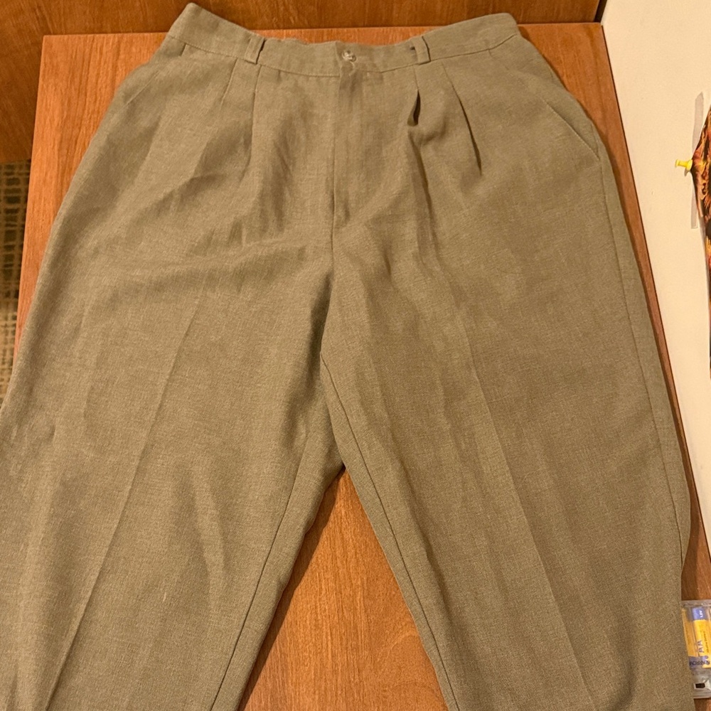 Briggs New York Olive Chinos